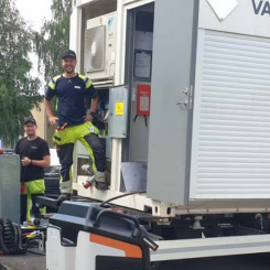 Tillfälliga snabbladdare i Junsele gör det möjligt för elbilsägare att upptäcka de inre delarna av Höga Kusten. Foto: Höga Kusten