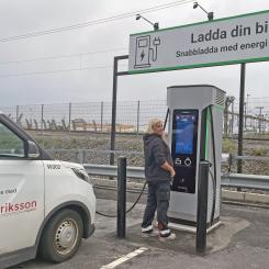 Widriksson Logistik installerar snabbladdare i Västberga Foto: Widriksson
