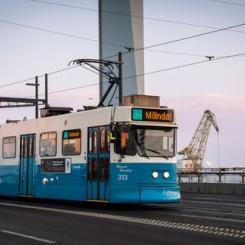 Nya spårvagnslinje 12 börjar att köra till Lindholmen. (Bilden är ett montage). Foto: Eddie Löthman