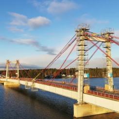 Strömsundsbron är en cirka 330 meter lång snedkabelbro och en viktig del av E45 över Ströms Vattudal i Strömsund. Foto: Trafikverket