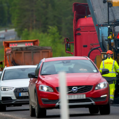 I sommar kommer Svevia att förbättra asfaltbeläggningen på cirka 55 kilometer väg inom Västerbotten. Foto: Patrick Trägårdh