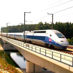 TGV-tåg på väg. Foto: Wikipedia Common Lic. Kredit: BigBug21