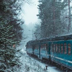 Norrbotniabanan ses som viktig för att öka godskapaciteten mellan norra och södra Sverige samt för att möta kommande behov av arbetspendling i området. Foto: karl hedin/unsplash