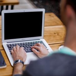 Företag blir långsammare på att återhämta sig från attacker Foto: alejandro escamilla/unsplash