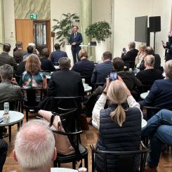 Bild från Västra stambanan seminarium i riksdagen. Foto: Skaraborgs Kommunalförbund