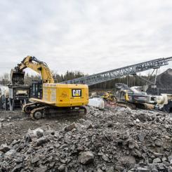 Grus från bygget av Norrbotniabanan används för bygget av ett fritidsområde på Ersmarksberget. Foto: Trafikverket